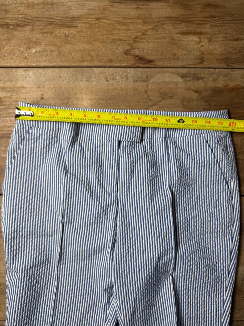 Akris Punto | Size 8 | Frankie Stretch Seersucker Pants in Cream and Navy - Picture 10 of 12